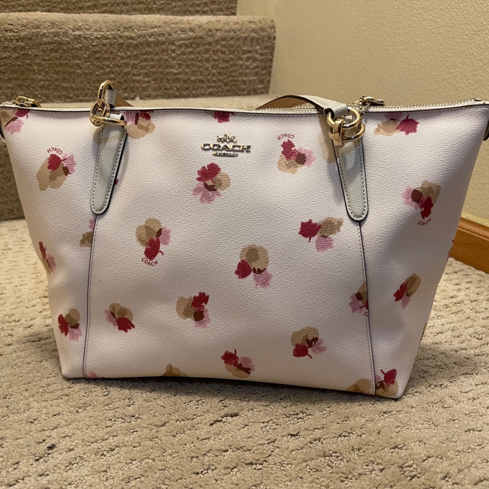 Coach Floral Ava Tote - F55192 - Picture 2 of 6